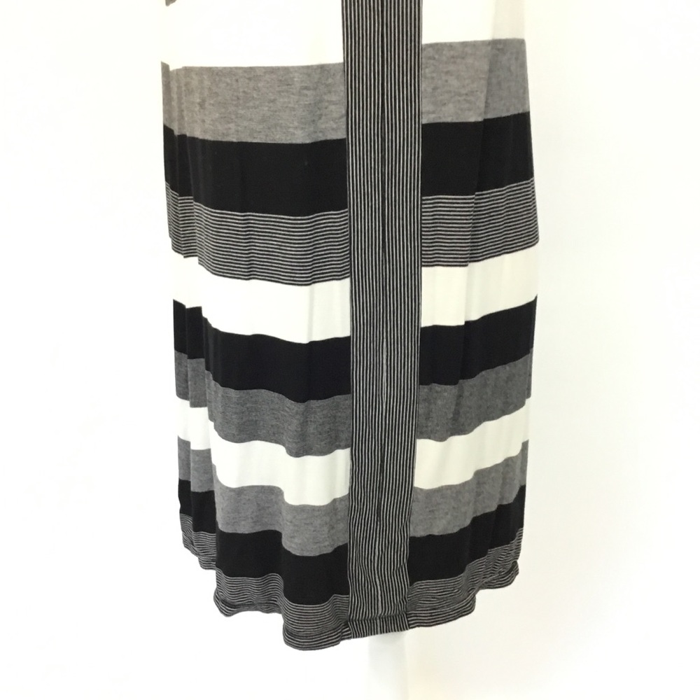 4/$20 MAX STUDIO Jersey Striped Sleeveless Dress - Picture 3 of 8